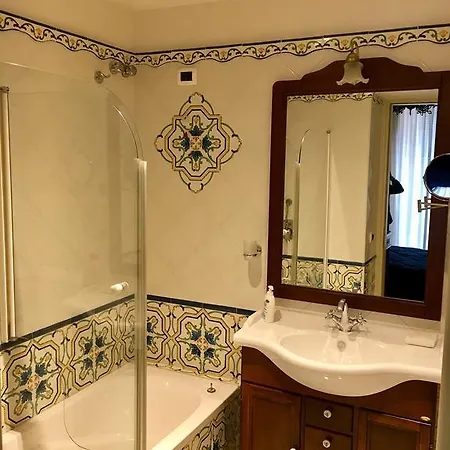 Old Taverna Sorrentina Πανσιόν