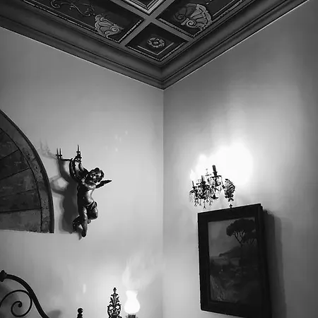 Πανσιόν Old Taverna Sorrentina 4*