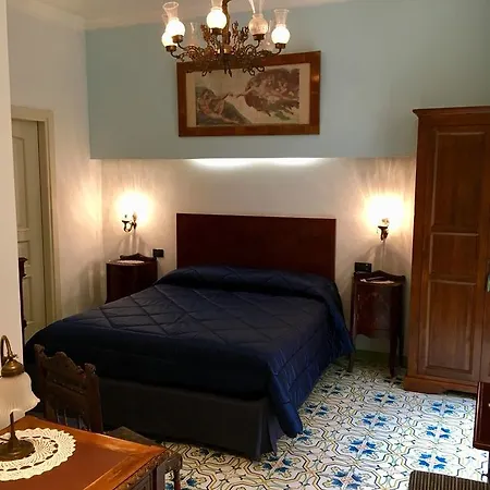 Old Taverna Sorrentina 4*