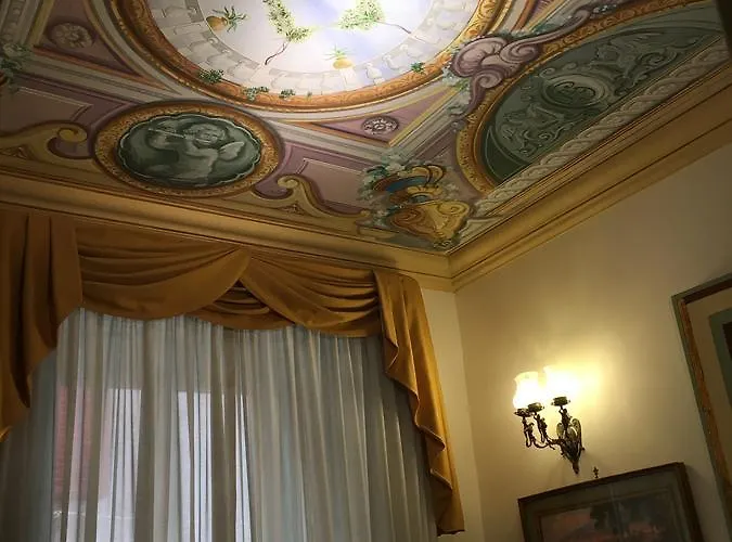 Old Taverna Sorrentina 4* سورينتو